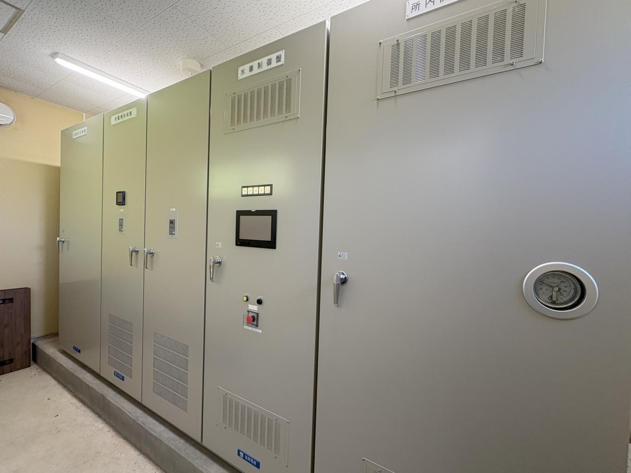 制御盤（建屋内）